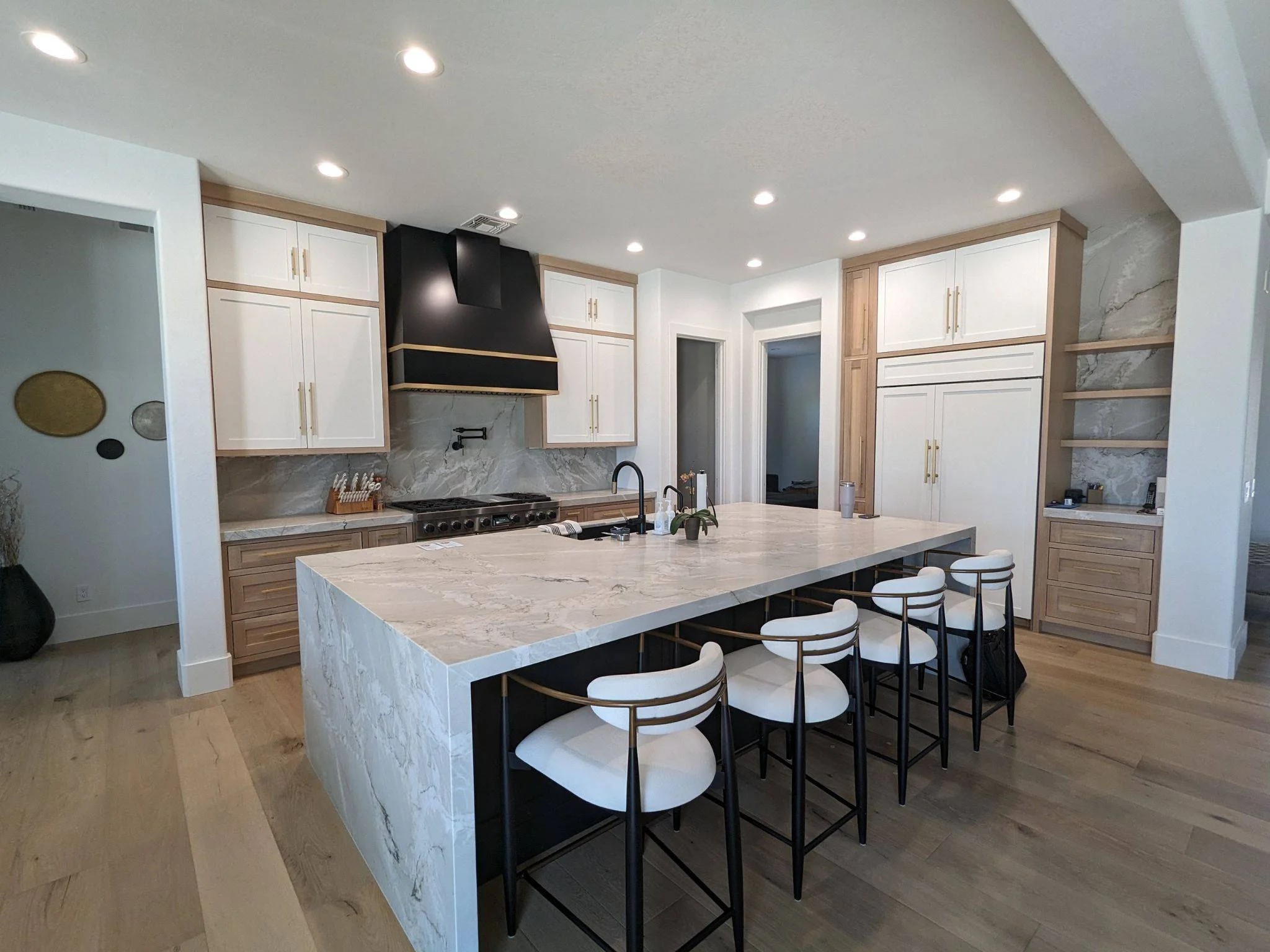 Inset shaker white with white oak frames kitchen in Scottsdale, AZ